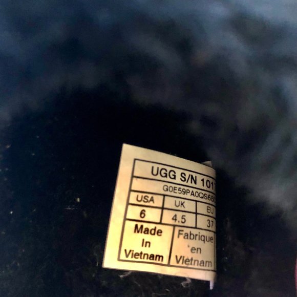 UGG Australia Slippers Slides Black Suede Sheepskin Style Hafnir - Picture 11 of 11